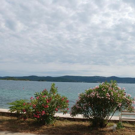 5 Meters From The Sea With Private Beach - 70M2 Colibri Sunset Apartments Sveti Petar  Exterior photo